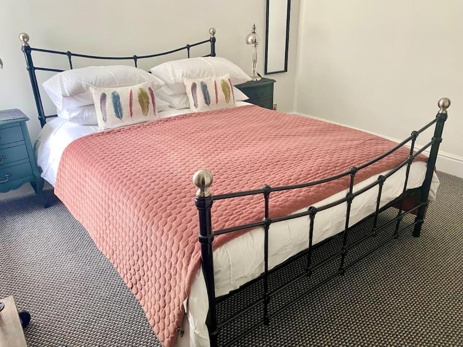 Lovely 2 Bedroom Apartment In 马奇文洛克 外观 照片